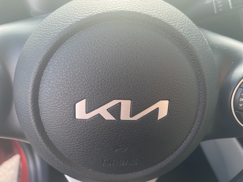 2023 Kia Soul LX photo 16