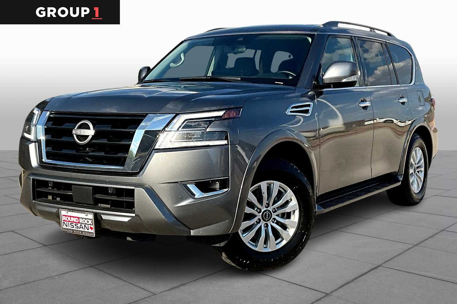 2015 Nissan Armada SV photo 2