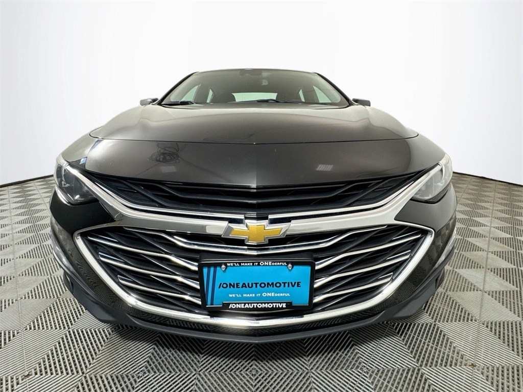 2023 Chevrolet Malibu 1LT photo 3