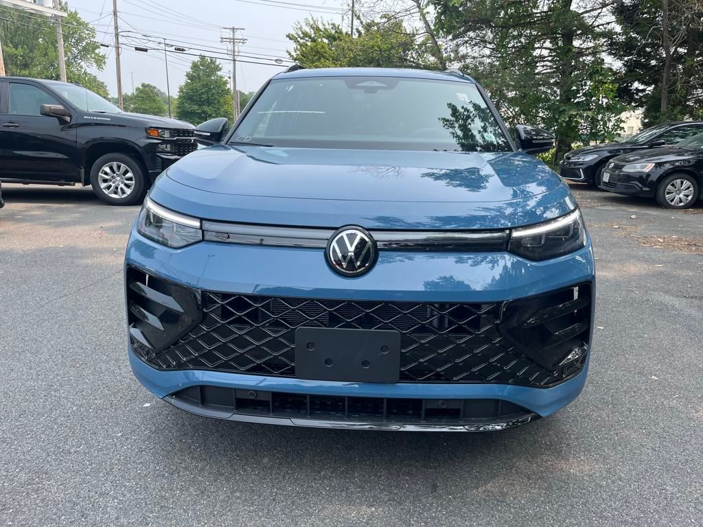 2025 Volkswagen Tiguan SE R-Line Black photo 3