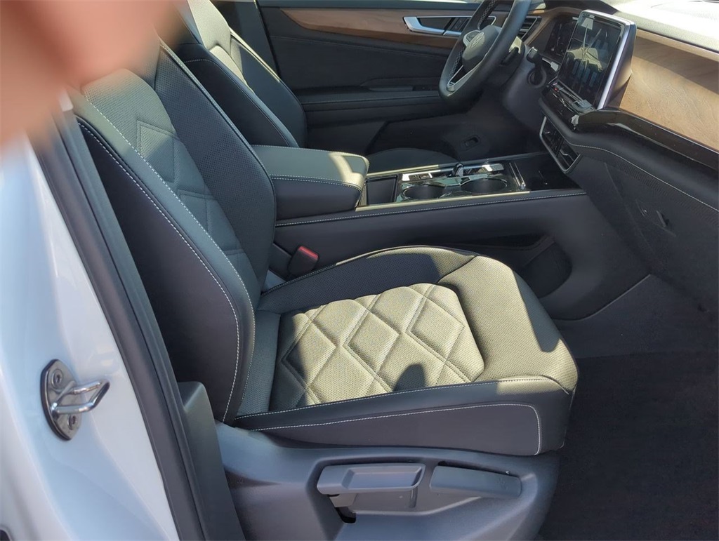 2026 Volkswagen Atlas SE Technology photo 24
