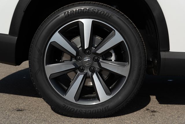 2025 Honda Pilot Touring photo 9