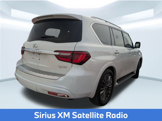 2019 Infiniti QX80 Luxe photo 4