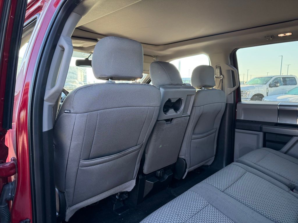 2016 Ford F-150 XLT photo 7
