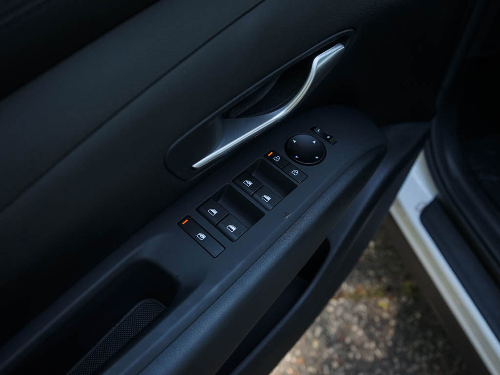 2025 Hyundai Tucson SE photo 14