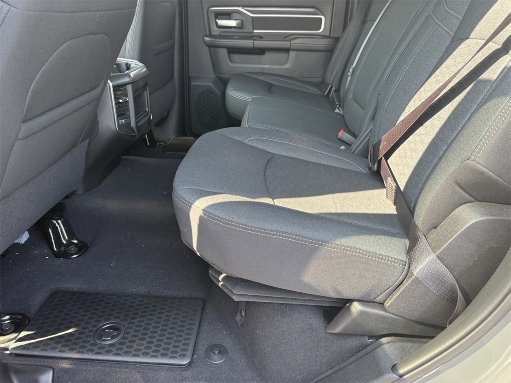 2026 Ram 2500 Big Horn photo 29