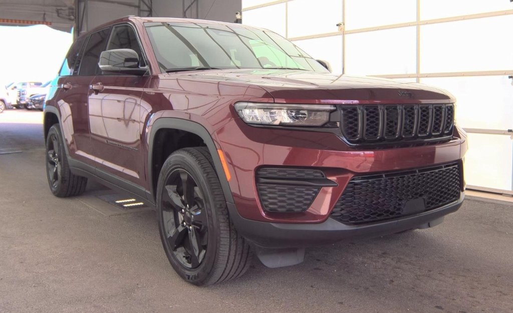 2024 Jeep Grand Cherokee Altitude X photo 3