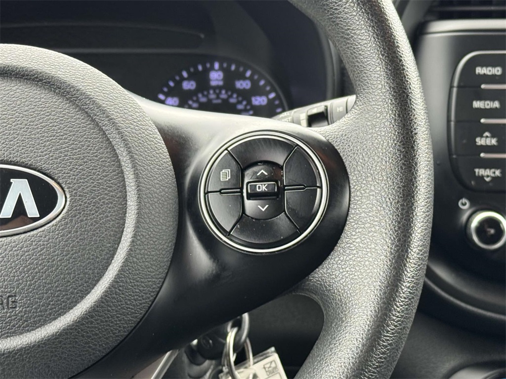 2021 Kia Soul LX photo 18