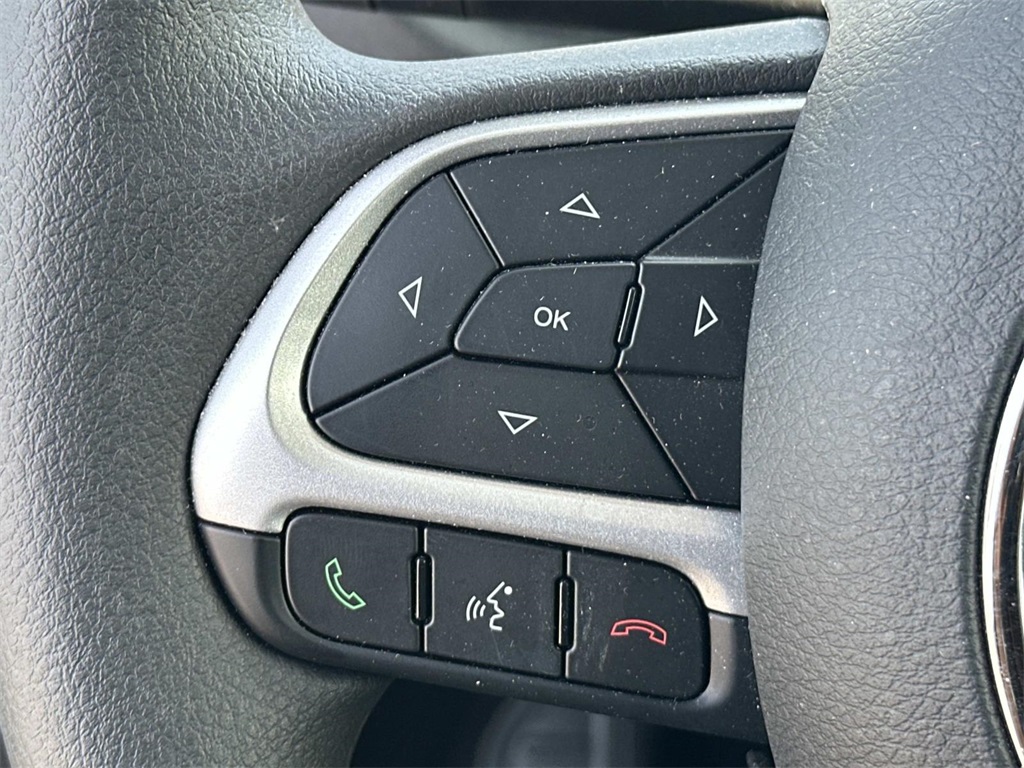 2023 Jeep Renegade Latitude photo 23