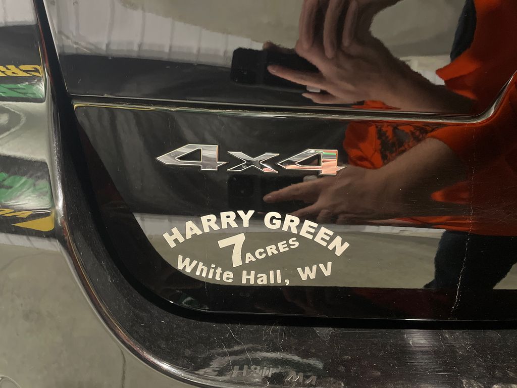 2024 Jeep Grand Cherokee Overland photo 4