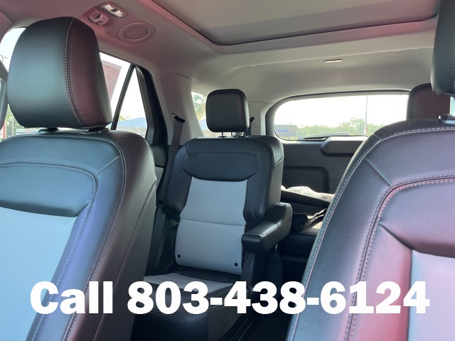 2023 Ford Explorer XLT photo 13