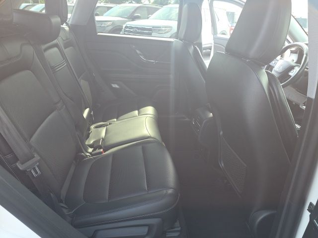 2021 Lincoln Corsair Standard photo 27