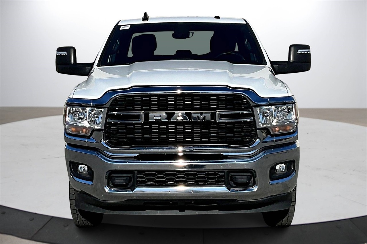 2024 Ram 2500 Big Horn photo 3