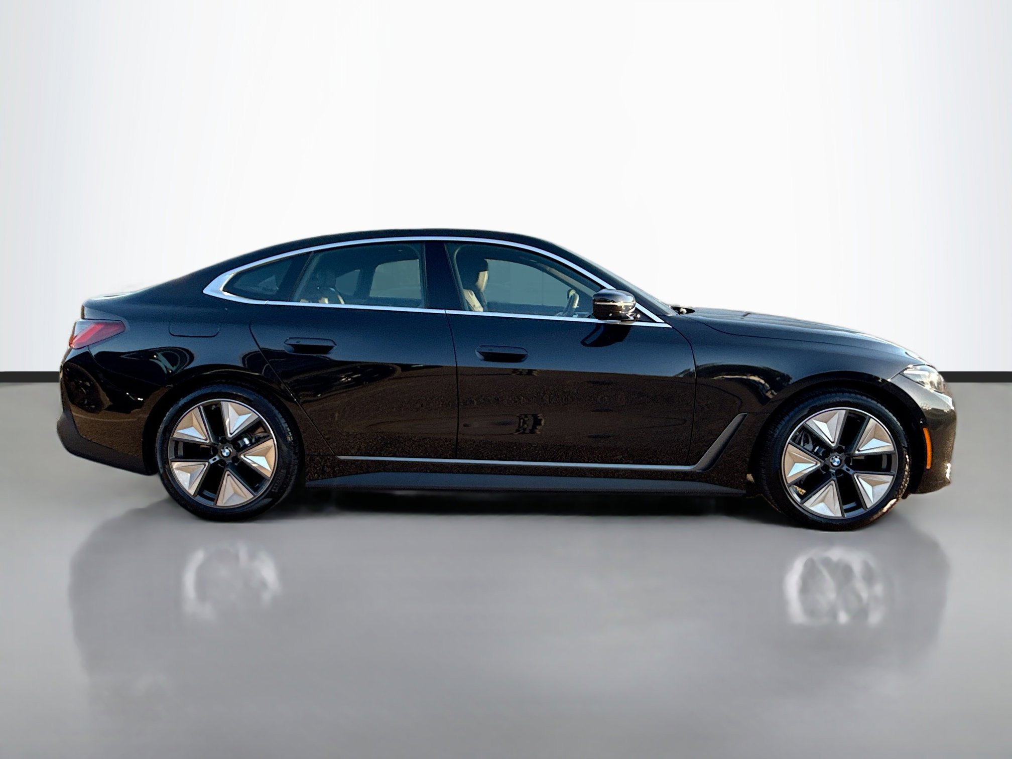 Used 2025 BMW i4 40 with VIN WBY23HD02SFU17790 for sale in Tampa, FL