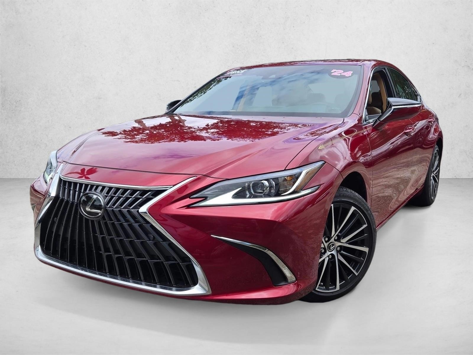 2024 Lexus ES 250's photo