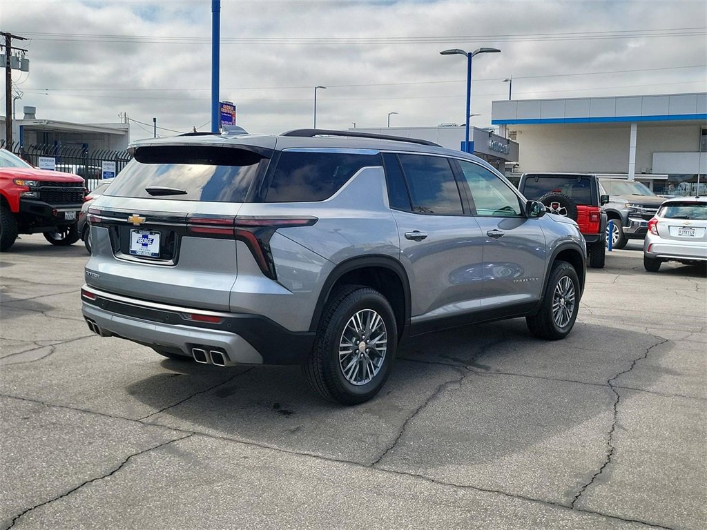 2025 Chevrolet Traverse photo 27