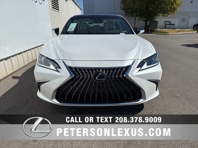 2025 Lexus ES 350 photo 8