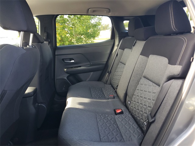 2026 Nissan Kicks SV photo 4
