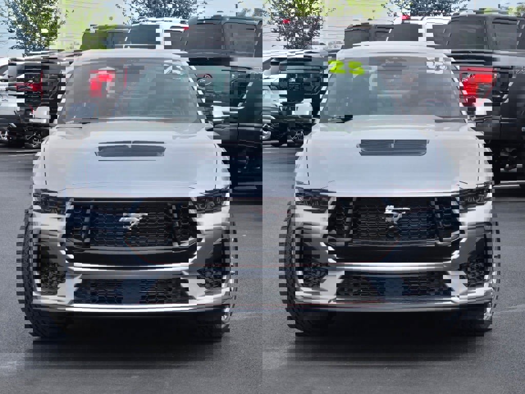 2025 Ford Mustang GT Premium photo 2