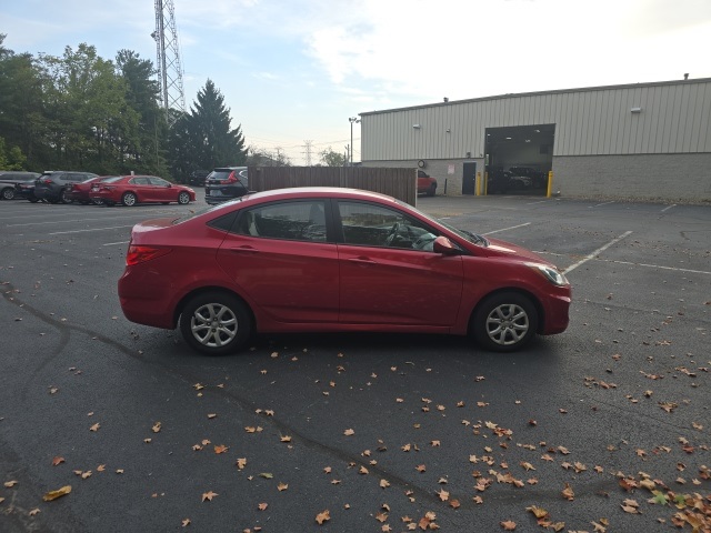 2014 Hyundai Accent GLS photo 9