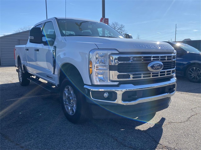 2025 Ford F-250 Super Duty XLT's photo