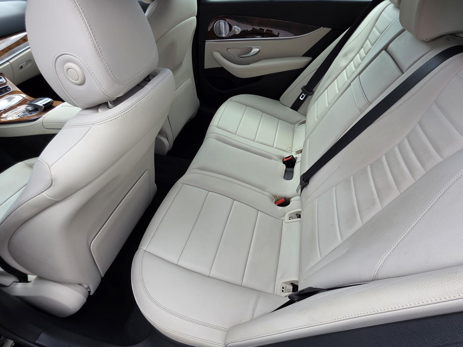 2020 Mercedes Benz E 450 4MATIC photo 8