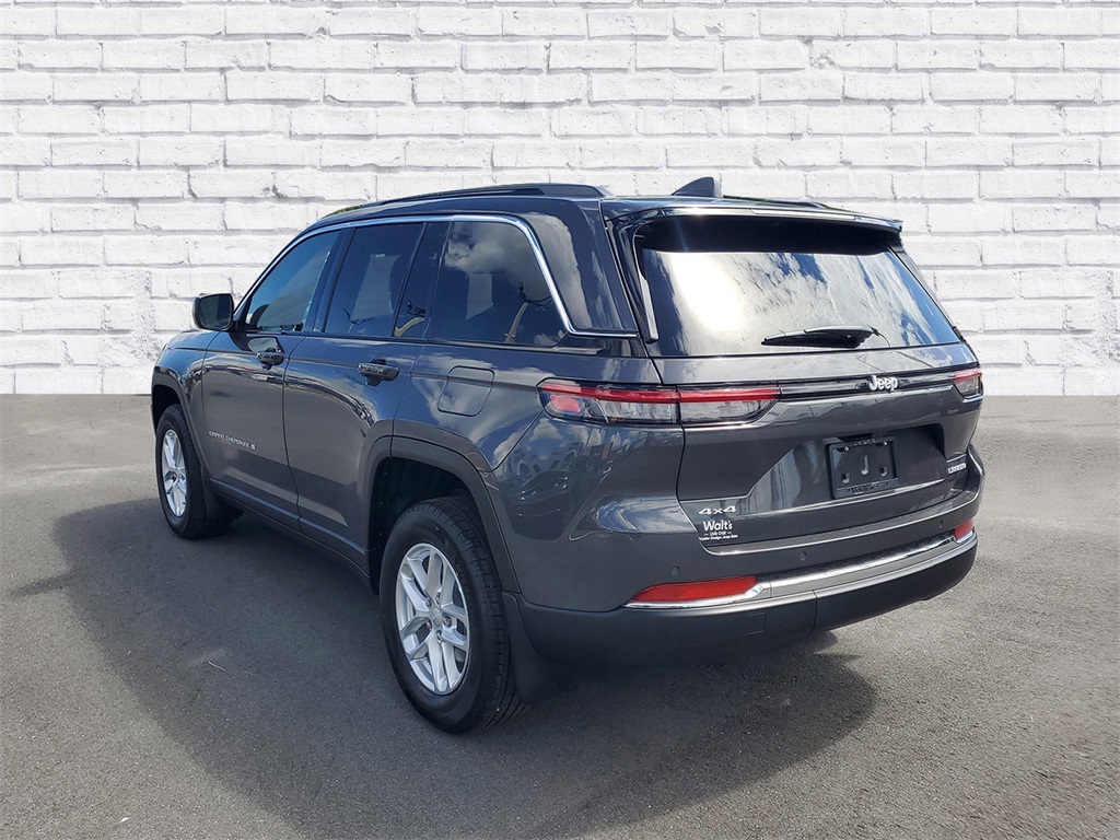 2025 Jeep Grand Cherokee Laredo X photo 3