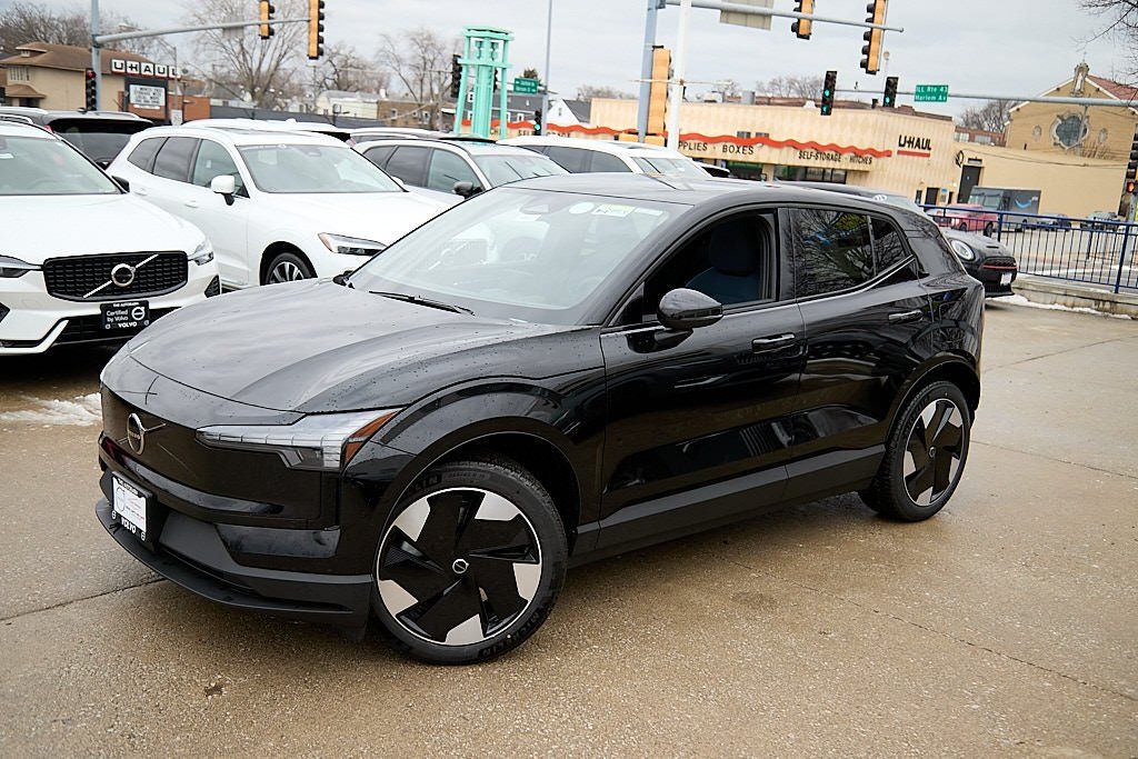 2026 VOLVO EX30 - Image 2