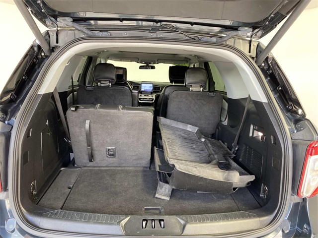 2022 Ford Explorer XLT photo 6