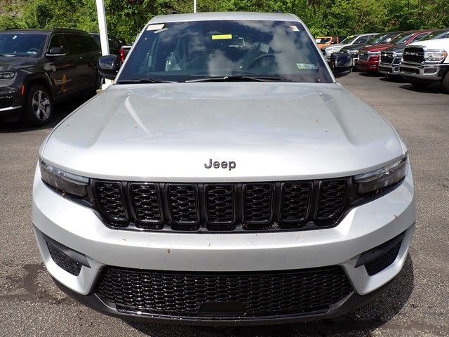 2025 Jeep Grand Cherokee Altitude X photo 9