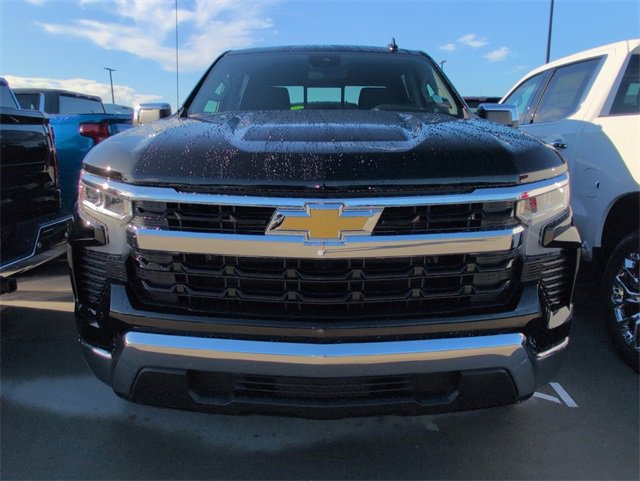2026 Chevrolet Silverado 1500 LT photo 3