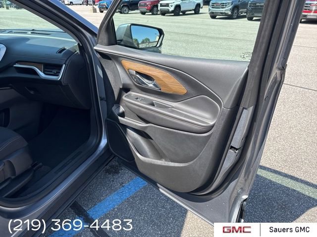 2021 Gmc Terrain SLE photo 26