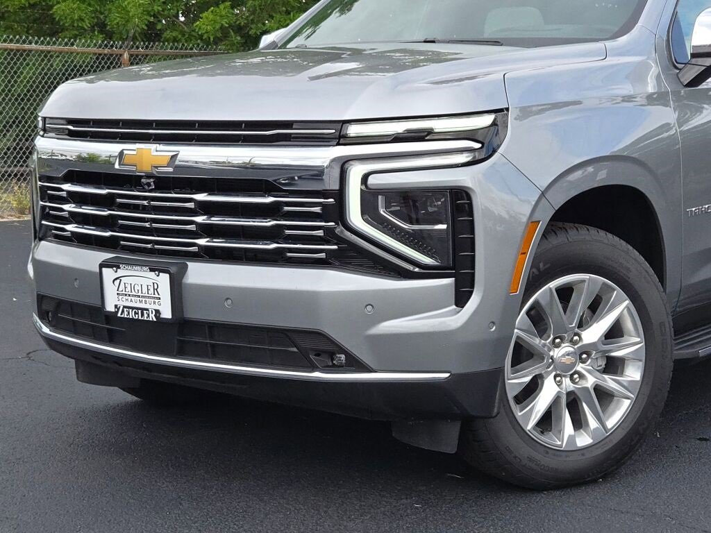 2025 Chevrolet Tahoe Premier photo 2