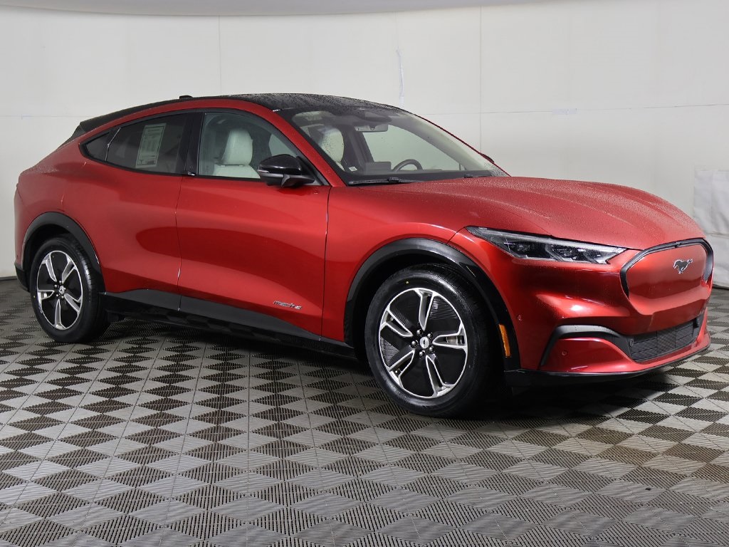 2023 Ford Mustang Mach-E Premium photo 2