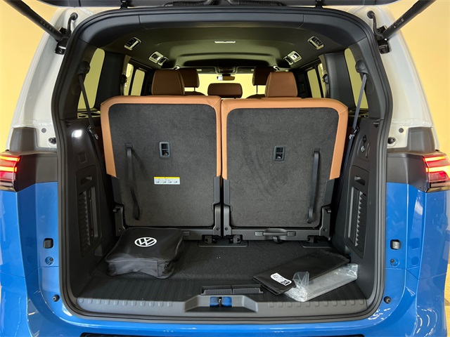 2025 Volkswagen ID. Buzz Pro S photo 5