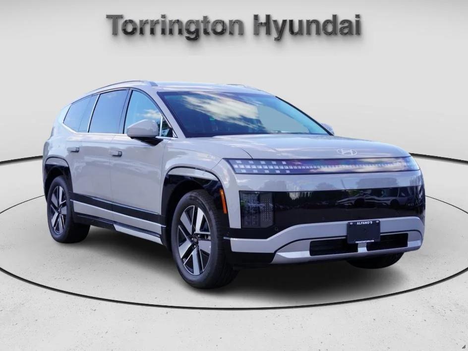 2026 Hyundai IONIQ 9 SEL's photo