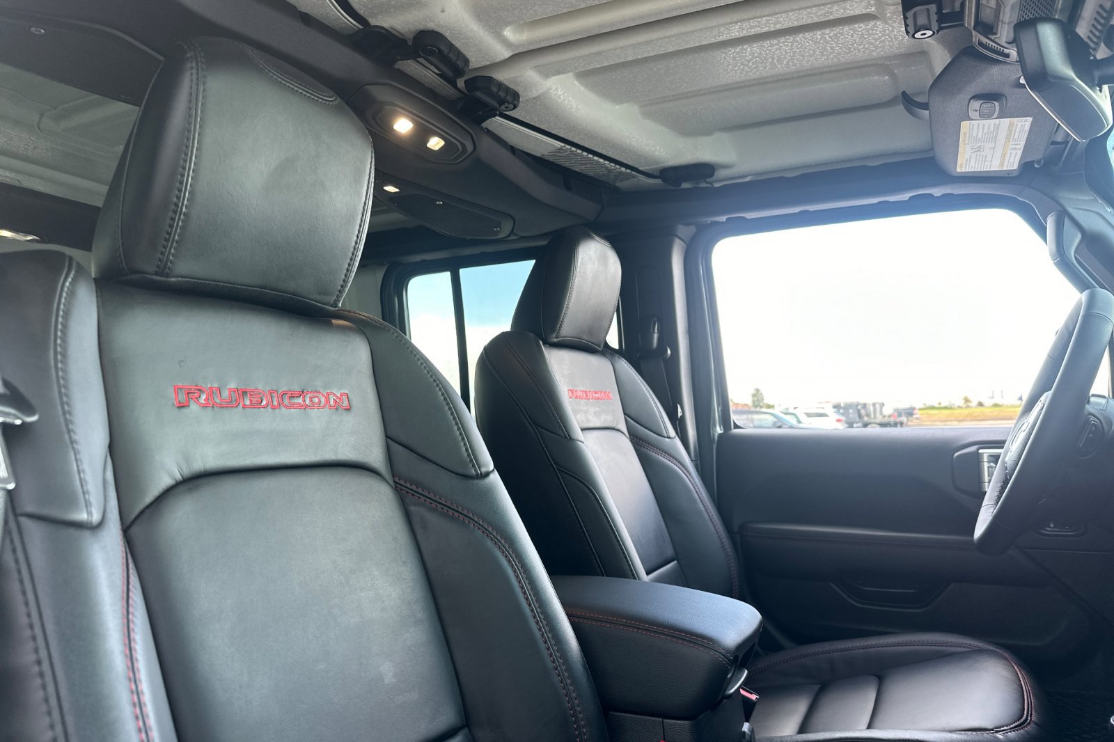 2025 Jeep Wrangler Rubicon photo 14