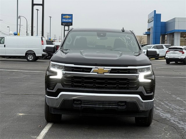 2026 Chevrolet Silverado 1500 LT photo 2
