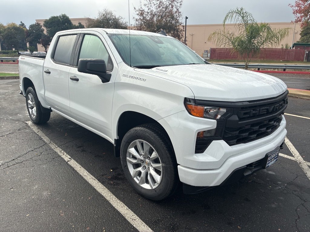 2026 Chevrolet Silverado 1500 Custom's photo