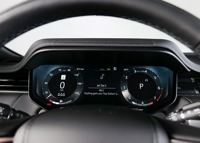 2025 Land Rover Range Rover Sport SE photo 18