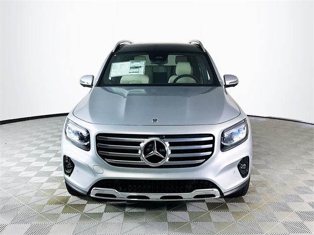 2026 Mercedes Benz GLB 250 photo 2