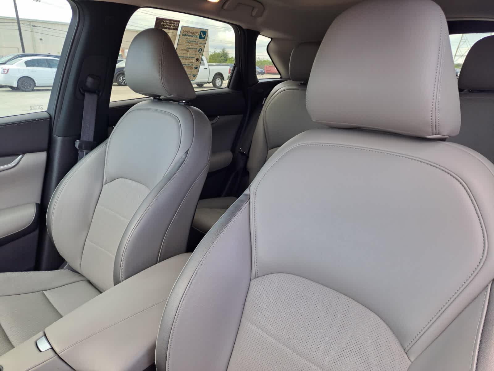 2023 Infiniti QX50 Luxe photo 19
