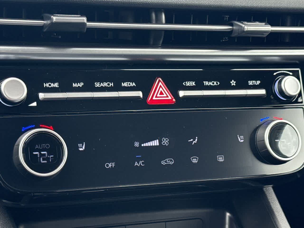2025 Hyundai Tucson SEL Convenience photo 17