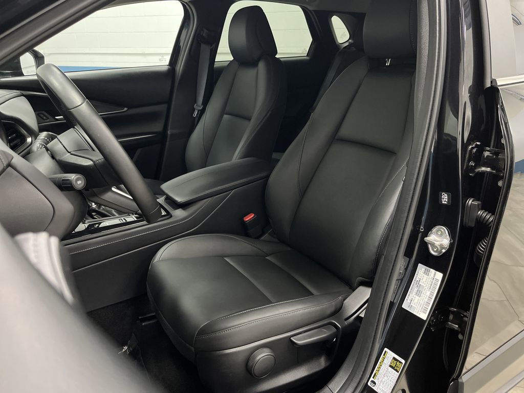 2024 Mazda CX-30 2.5 Select Sport photo 3