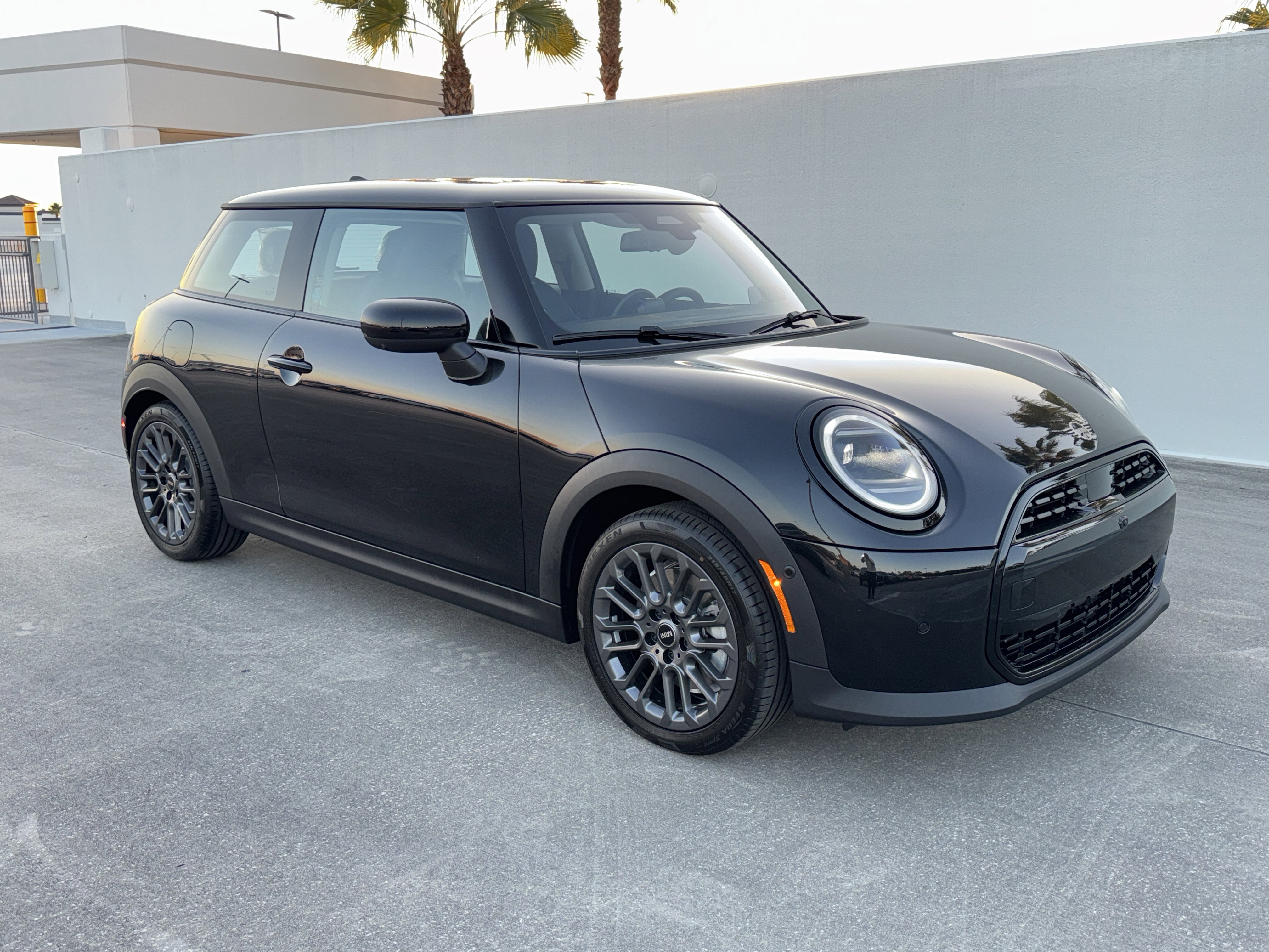 2026 MINI Hardtop 2 Door's photo