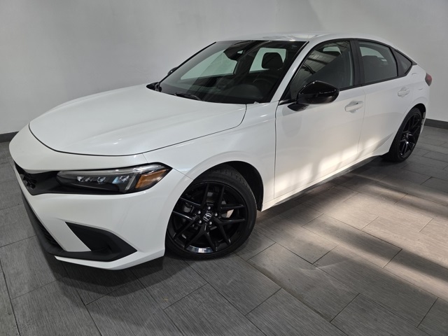 2023 Honda Civic Hatchback Sport's photo