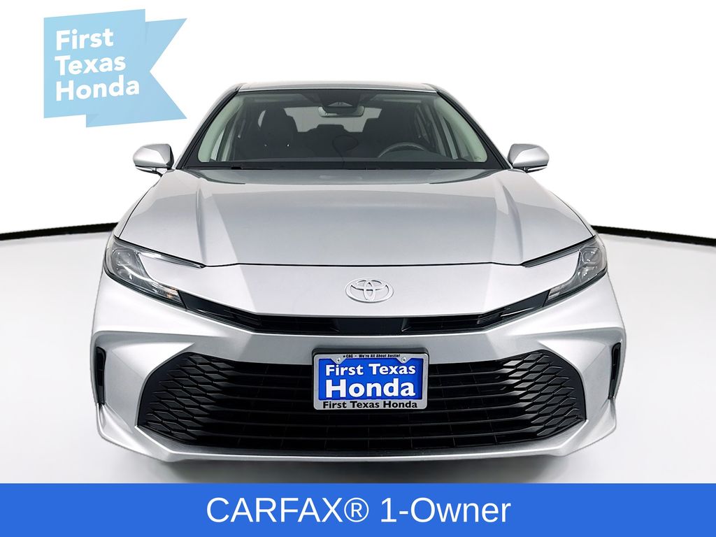 2025 Toyota Camry LE photo 2