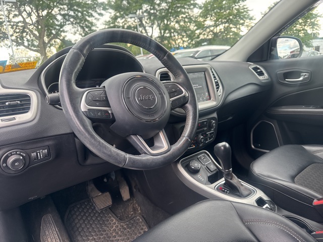 2020 Jeep Compass Latitude photo 3