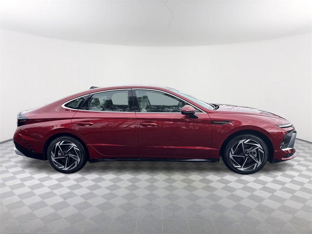 2026 Hyundai Sonata SEL Sport photo 3