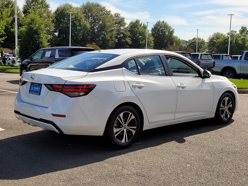 2023 Nissan Sentra SV photo 3